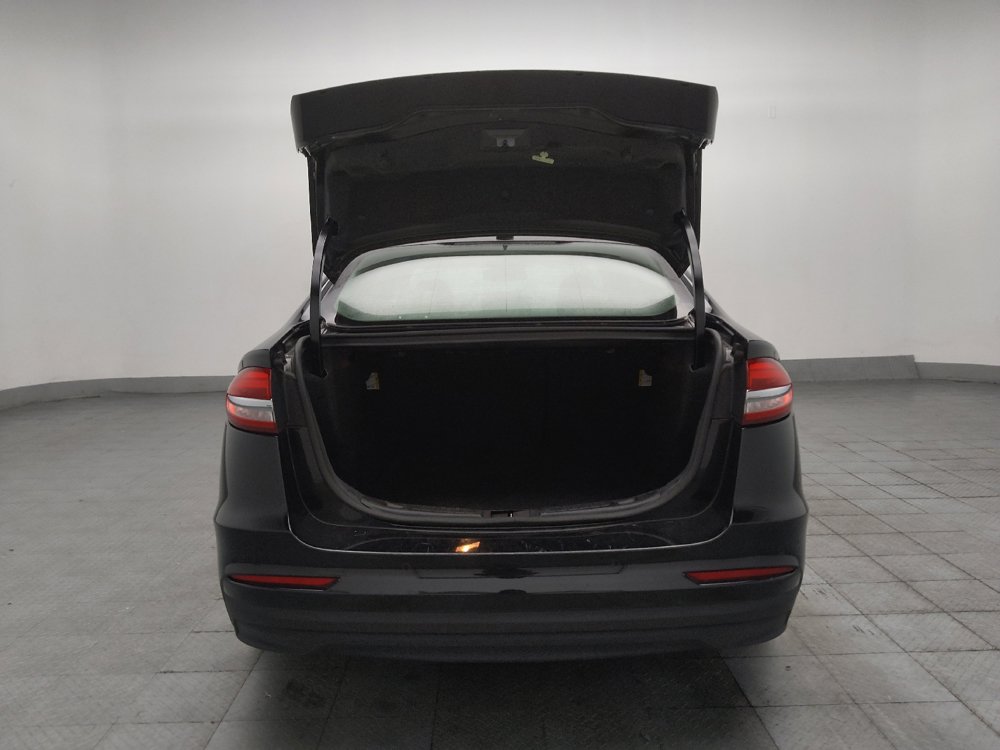 Used 2020 Ford Fusion SE FWD image 29