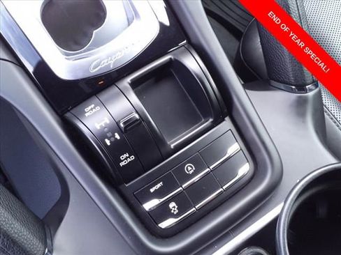 Used 2016 Porsche Cayenne image 12