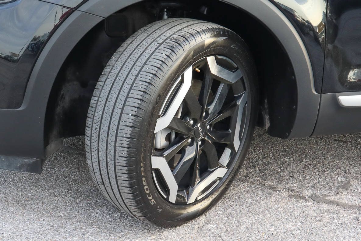 Used 2025 Kia Telluride S AWD/4WD image 17
