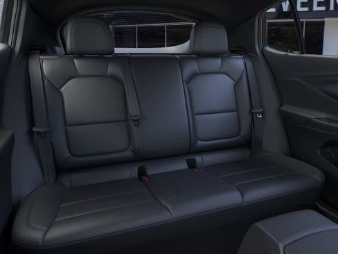 New 2026 Buick Envista Sport Touring w/ Advanced Safety Package FWD image 17