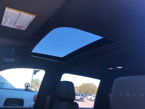 Used 2023 GMC Sierra 3500 Denali w/ Denali Ultimate Package image 18