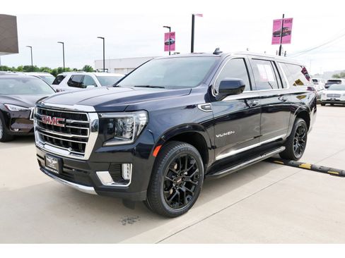 Used 2023 GMC Yukon XL SLT RWD image 3