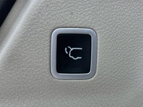 Used 2019 Chrysler Pacifica Touring-L w/ Advanced Safetytec Group FWD image 31