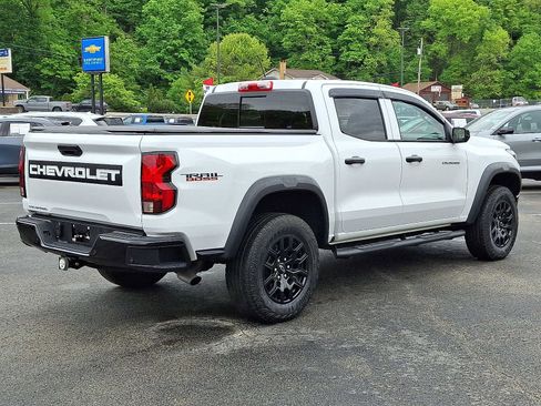 Used 2024 Chevrolet Colorado Trail Boss w/ Advanced Trailering Package AWD/4WD image 6