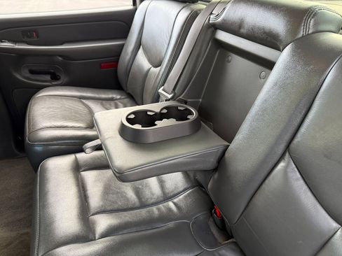 Used 2007 Chevrolet Silverado 2500 LT w/ Heavy-Duty Power Package image 42