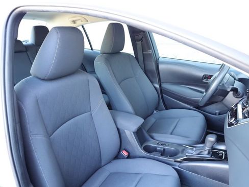 Used 2024 Toyota Corolla LE w/ LE Convenience Package FWD image 23