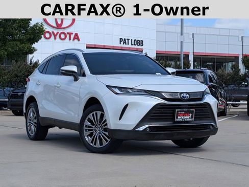 Used 2023 Toyota Venza XLE AWD/4WD image 2