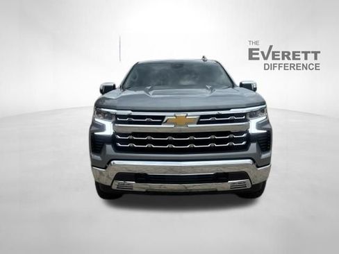 Used 2026 Chevrolet Silverado 1500 LTZ AWD/4WD image 2