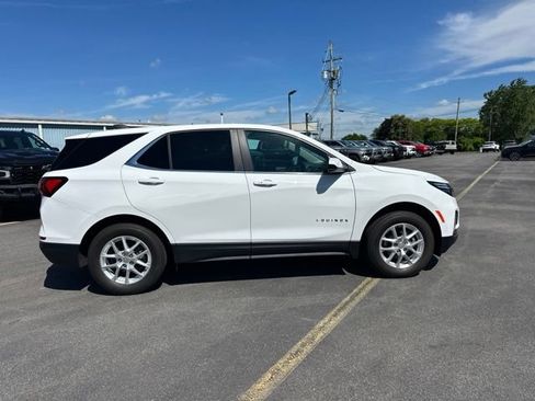 Used 2024 Chevrolet Equinox LT w/ LPO, Floor Liner Package AWD/4WD image 10