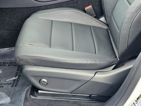 New 2026 Mercedes-Benz GLS 450 4MATIC image 18