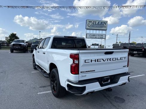 Used 2023 Chevrolet Silverado 1500 RST w/ Redline Edition AWD/4WD image 12