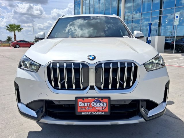 New 2027 BMW X1 xDrive28i w/ Technology Package AWD/4WD image 2