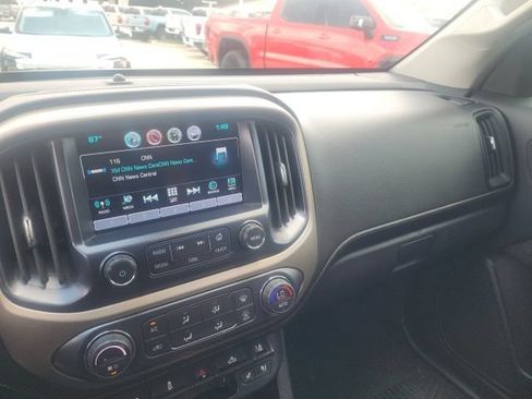 Used 2017 GMC Canyon Denali RWD image 8