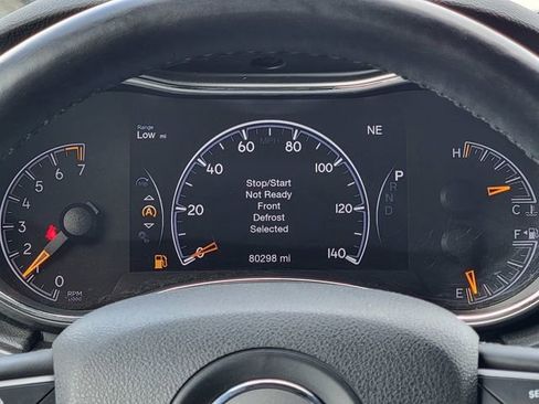 Certified 2018 Jeep Grand Cherokee Laredo image 35