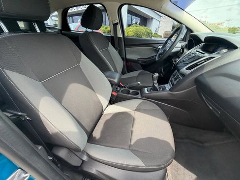 Used 2014 Ford Focus SE FWD image 42