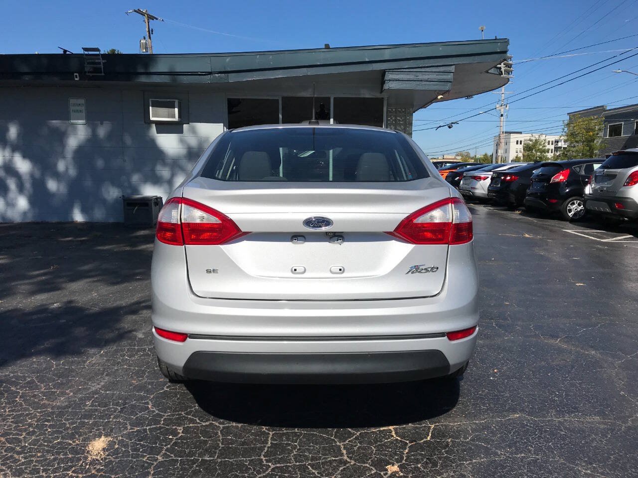 Used 2019 Ford Fiesta SE w/ Equipment Group 201A FWD image 6