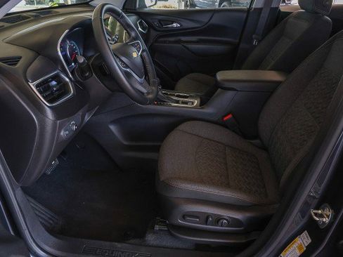 Used 2023 Chevrolet Equinox LT FWD image 9