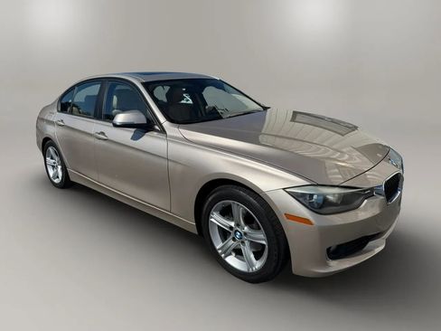 Used 2014 BMW 328i Sedan RWD image 6