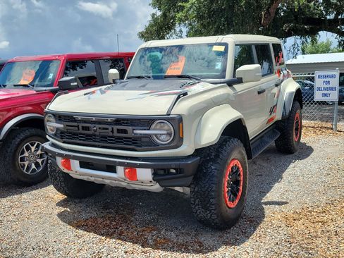 Used 2025 Ford Bronco Raptor AWD/4WD image 3