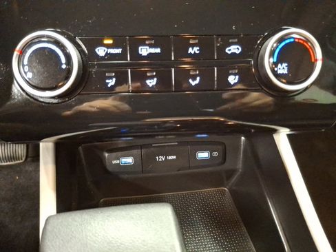 Used 2023 Hyundai Tucson SE image 22