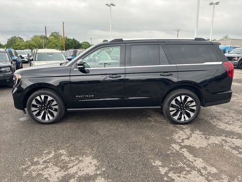 New 2026 Ford Expedition Platinum image 2