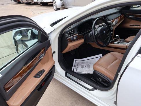 Used 2015 BMW 740i RWD image 22