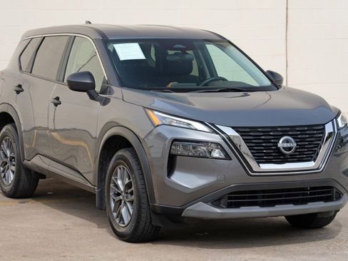 Used 2023 Nissan Rogue S FWD image 46