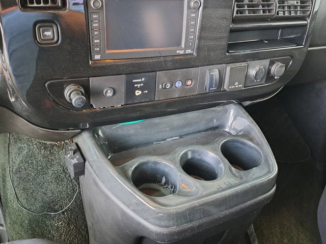 Used 2015 Chevrolet Express 2500 RWD image 15