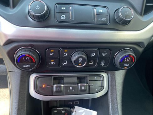 Used 2021 GMC Acadia SLT w/ Trailering Package AWD/4WD image 50