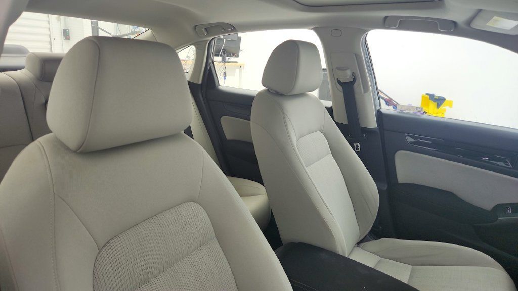 Used 2022 Honda Civic EX image 23