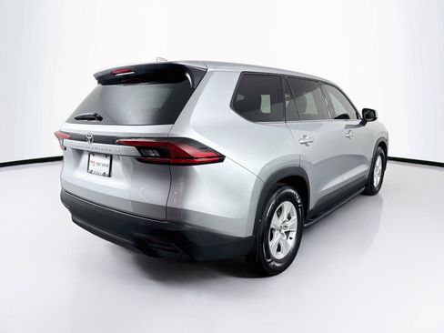 Certified 2025 Toyota Grand Highlander FWD image 2