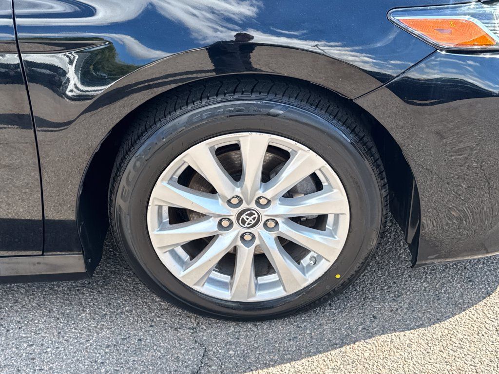Used 2019 Toyota Camry LE FWD image 40