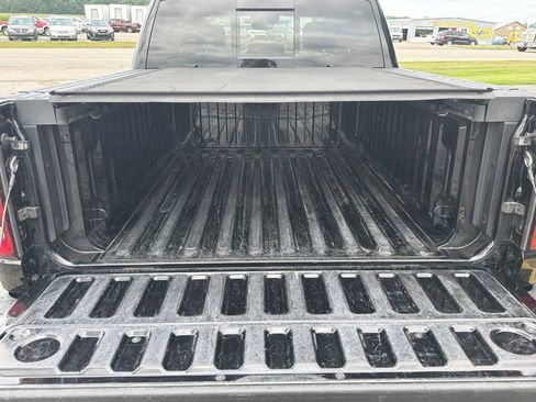 Used 2024 RAM 1500 Laramie AWD/4WD image 36