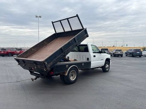 Used 2004 GMC Sierra 3500 SLE AWD/4WD image 5
