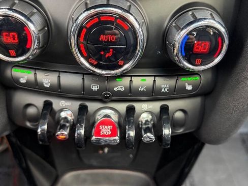 Used 2019 MINI Cooper 4-Door Hardtop w/ Signature Upholstery Package image 36