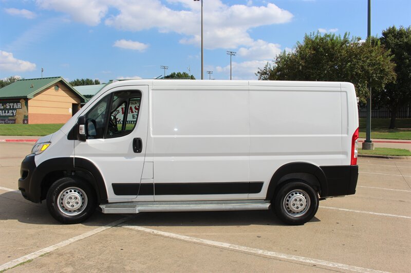 Used 2025 RAM ProMaster 2500 w/ U-Haul Equipment Group FWD image 2