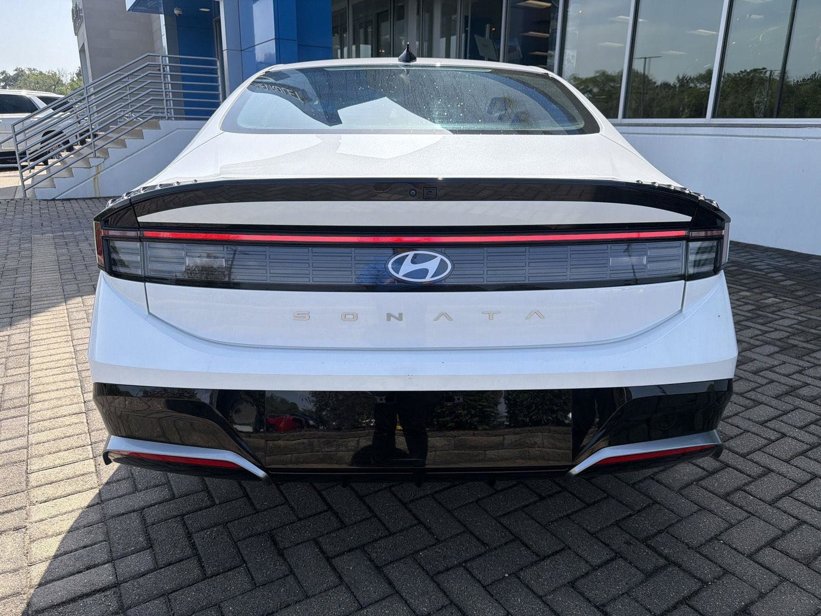 Used 2025 Hyundai Sonata SEL FWD image 4