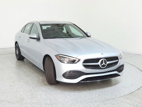 Used 2025 Mercedes-Benz C 300 Sedan image 11