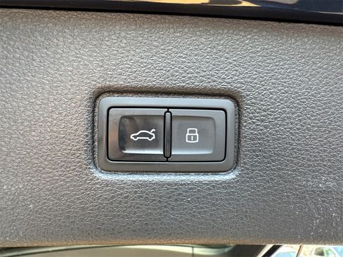 Used 2025 Audi Q7 2.0T Premium Plus image 17