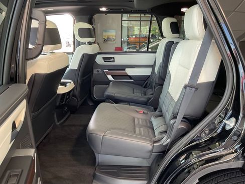 Certified 2024 Toyota Sequoia Capstone AWD/4WD image 21