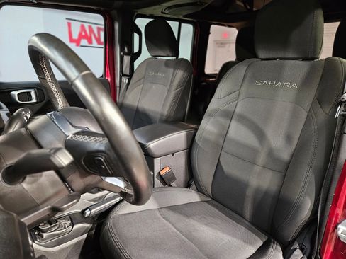Used 2021 Jeep Wrangler Unlimited Sahara w/ Cold Weather Group image 24