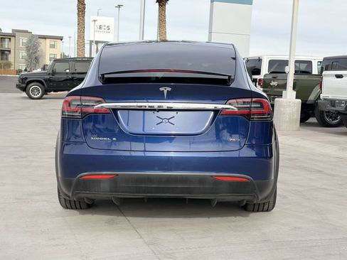 Used 2018 Tesla Model X 75D image 29