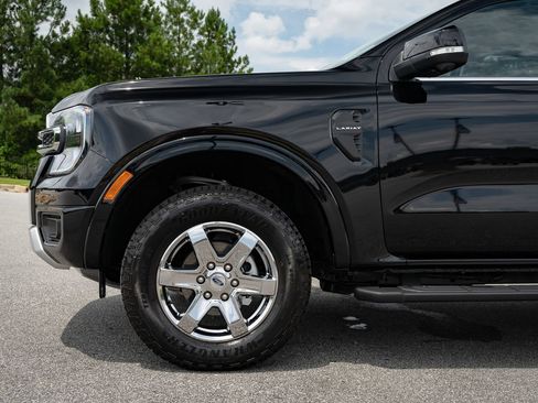 Used 2025 Ford Ranger Lariat w/ FX4 Off-Road Package AWD/4WD image 4