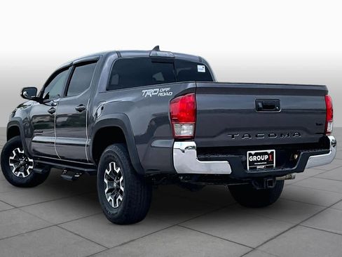 Used 2017 Toyota Tacoma TRD Off-Road w/ Tow Package RWD image 12