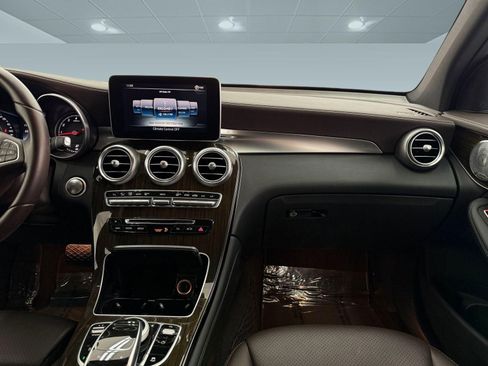 Used 2017 Mercedes-Benz GLC 300 image 26
