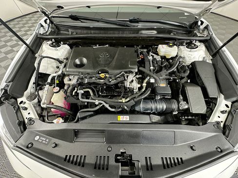 Used 2020 Toyota Camry XLE w/ Carpet Mat Package FWD image 32