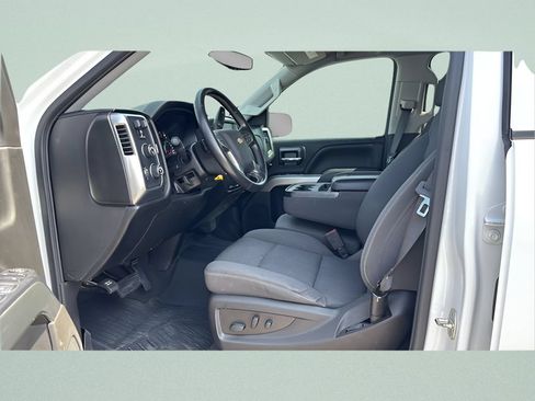 Used 2018 Chevrolet Silverado 1500 LT w/ All Star Edition AWD/4WD image 9