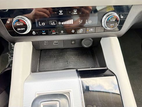 Used 2023 Mitsubishi Outlander SEL FWD image 29