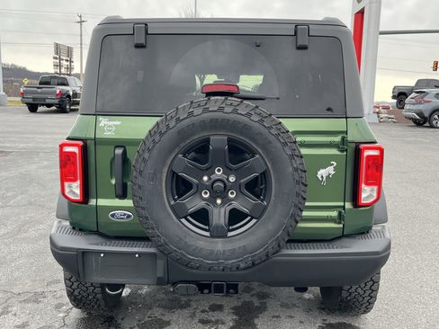 Used 2024 Ford Bronco Black Diamond image 4