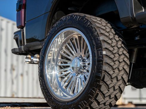 Used 2025 Ford F250 Lariat w/ Lariat Ultimate Package image 33